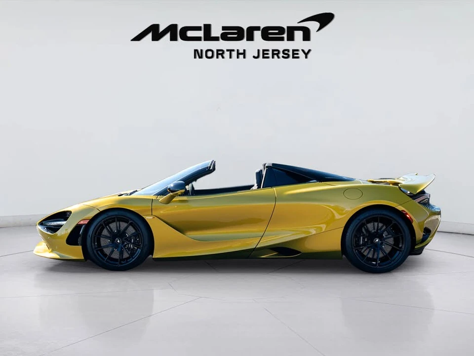 2026 McLaren 750S Spider - Image 28 of 31