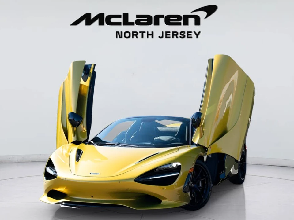 2026 McLaren 750S Spider - Image 2 of 31