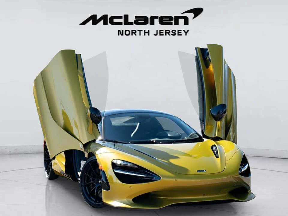 2026 McLaren 750S Spider - Image 15 of 31