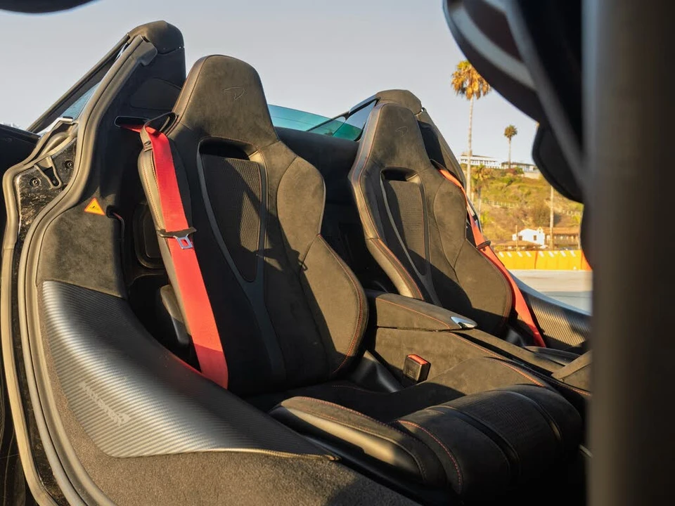 2026 McLaren 750S Spider - Image 22 of 31