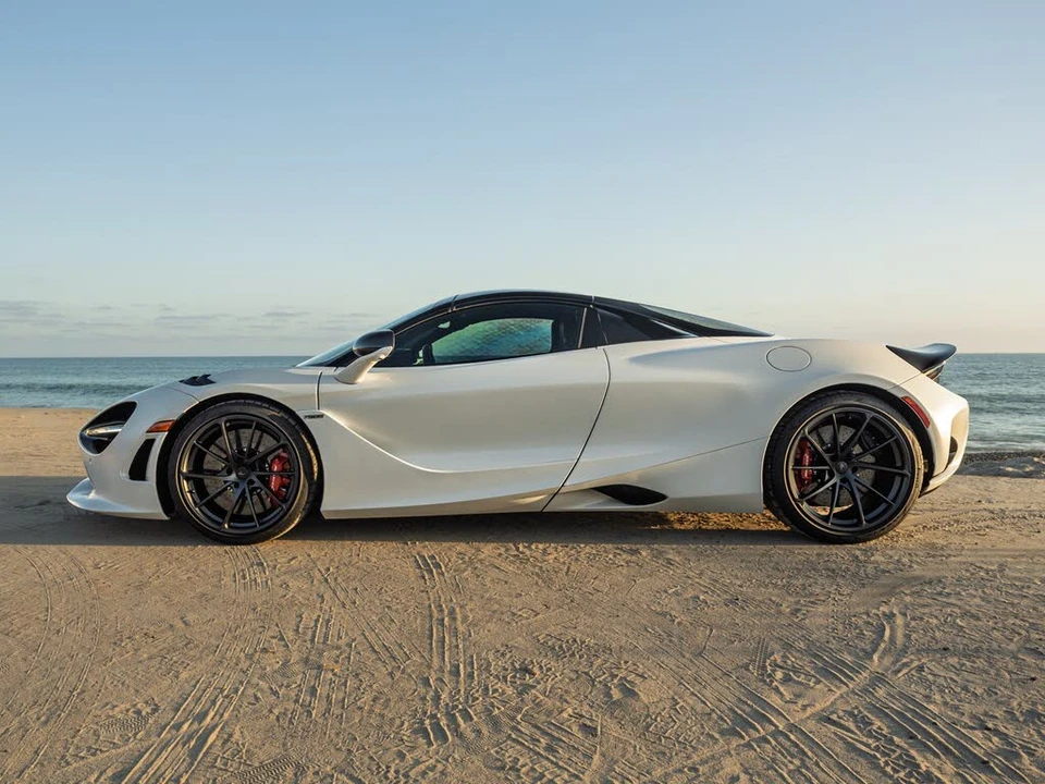 2026 McLaren 750S Spider - Image 9 of 31