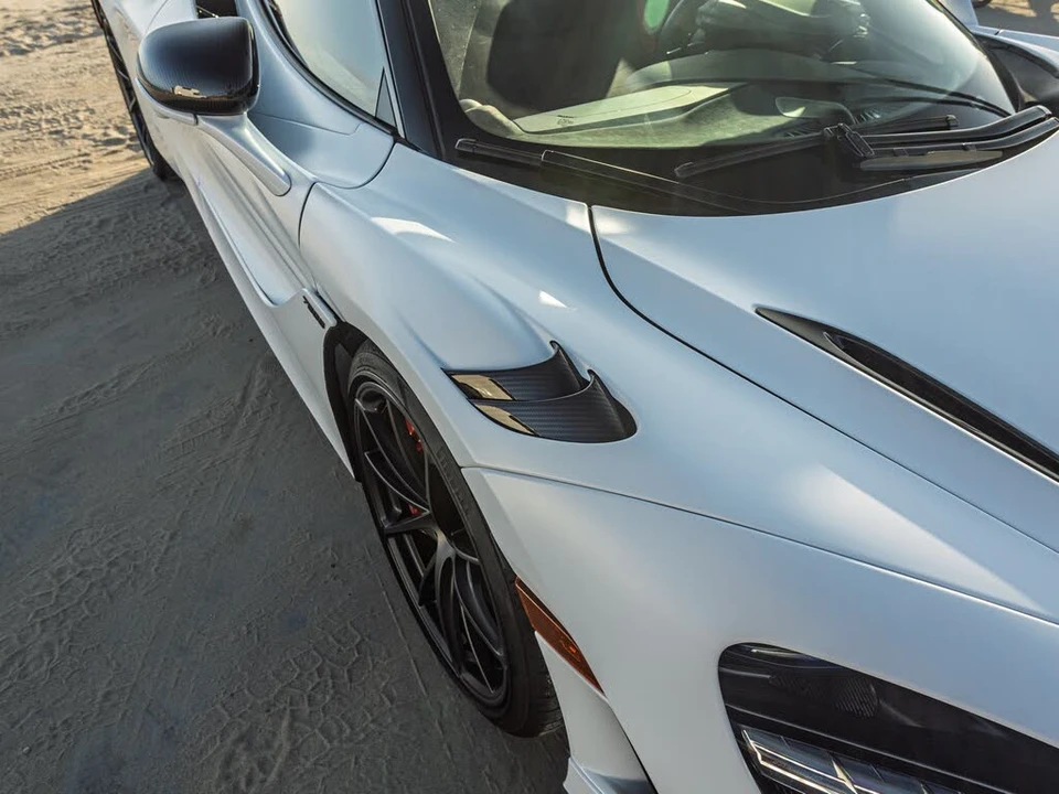 2026 McLaren 750S Spider - Image 11 of 31