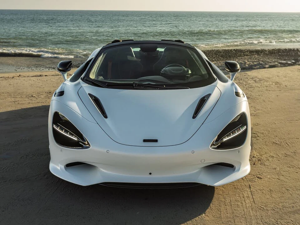 2026 McLaren 750S Spider - Image 3 of 31
