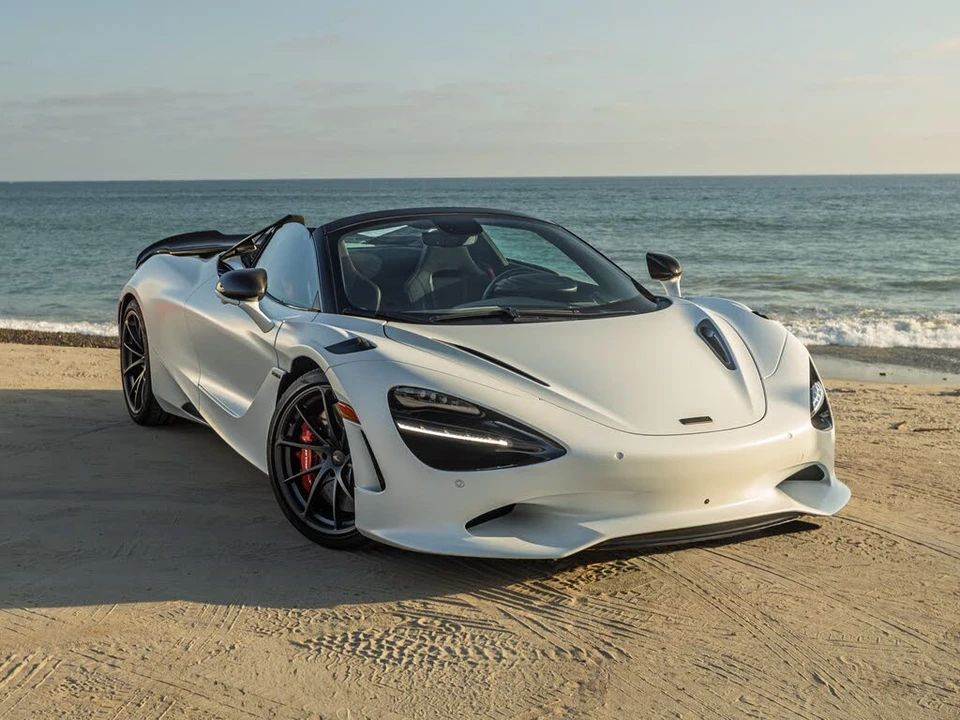2026 McLaren 750S Spider - Image 4 of 31