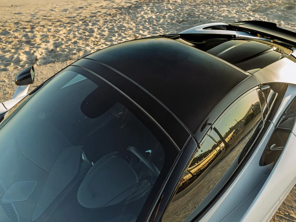 2026 McLaren 750S Spider - Image 20 of 31
