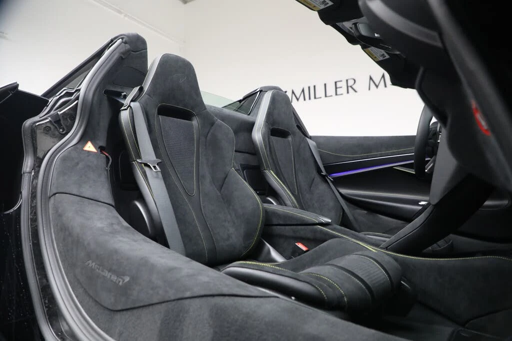 2026 McLaren 750S Spider - Image 25 of 31