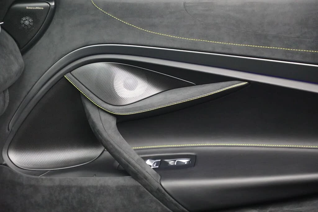 2026 McLaren 750S Spider - Image 30 of 31