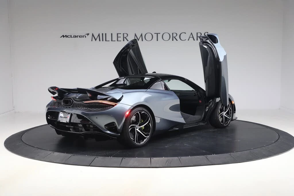 2026 McLaren 750S Spider - Image 18 of 31