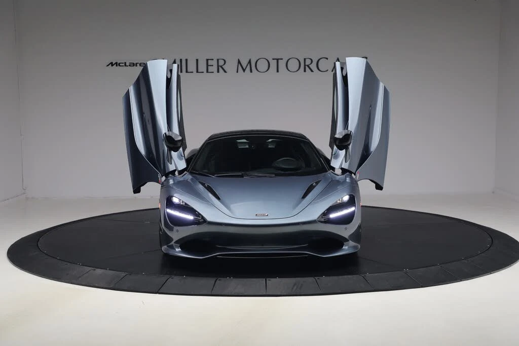 2026 McLaren 750S Spider - Image 13 of 31