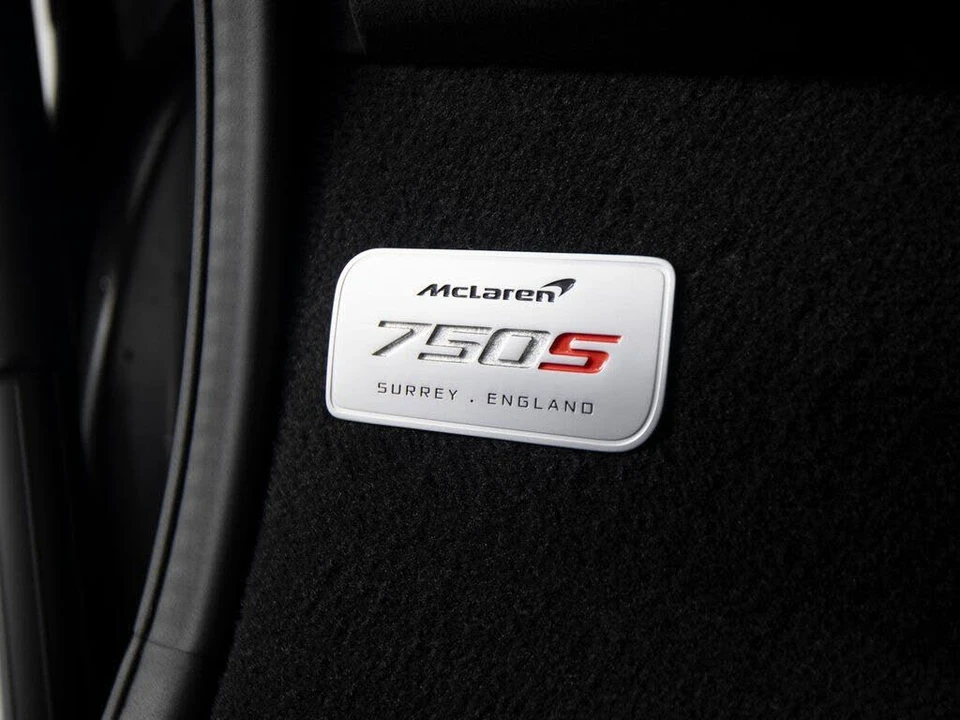 2026 McLaren 750S Spider - Image 19 of 31
