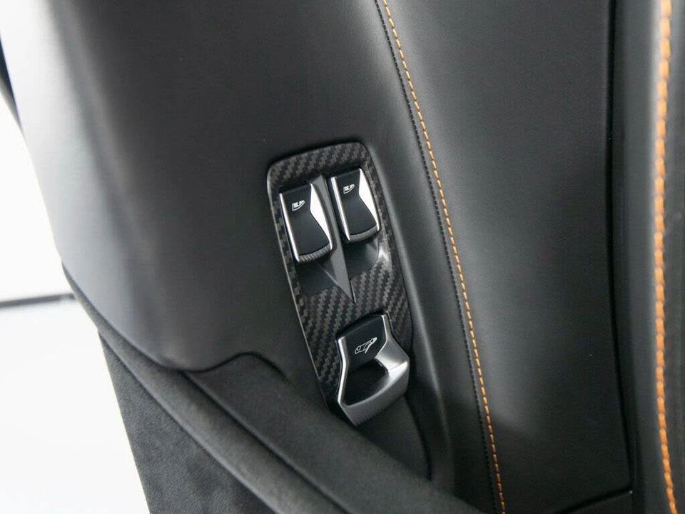 2026 McLaren 750S Spider - Image 14 of 31