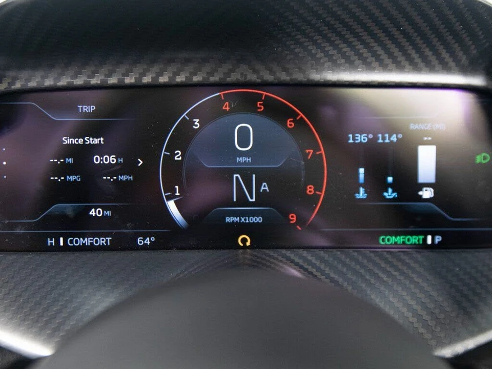 2026 McLaren 750S Spider - Image 17 of 31