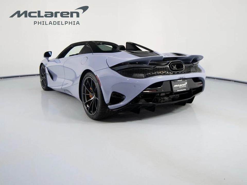 2026 McLaren 750S Spider - Image 8 of 31