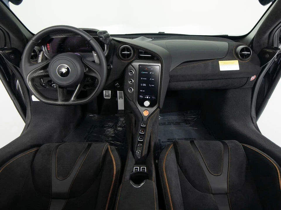 2026 McLaren 750S Spider - Image 30 of 31