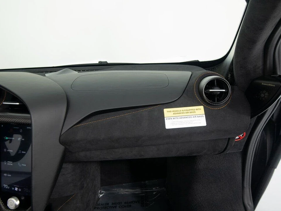 2026 McLaren 750S Spider - Image 29 of 31