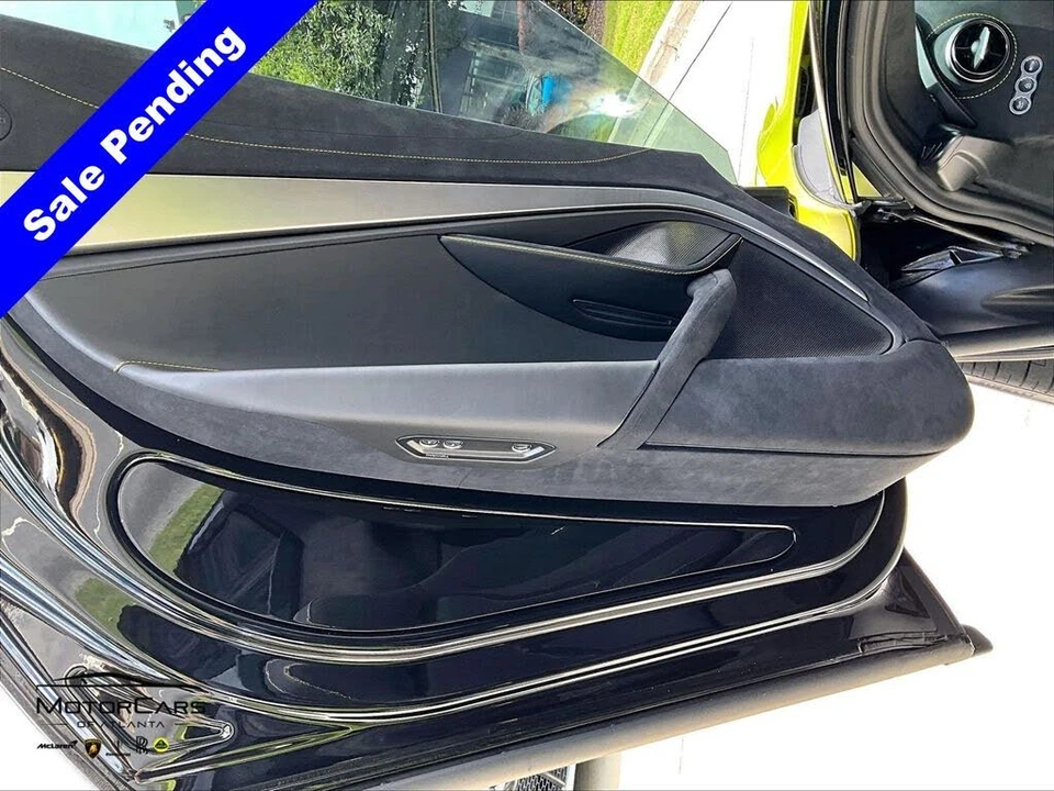 2026 McLaren 750S Spider - Image 18 of 25