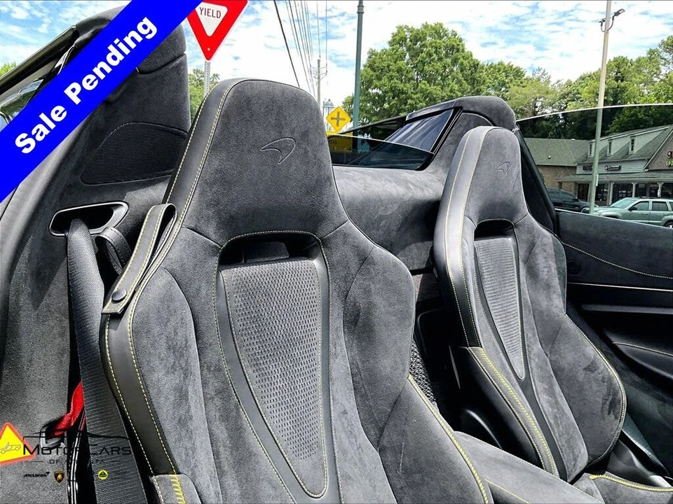 2026 McLaren 750S Spider - Image 24 of 25