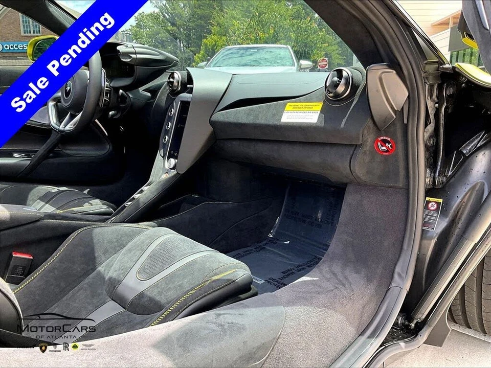 2026 McLaren 750S Spider - Image 14 of 25