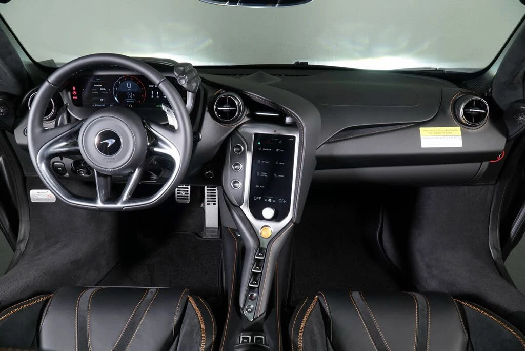 2026 McLaren 750S Spider - Image 10 of 31