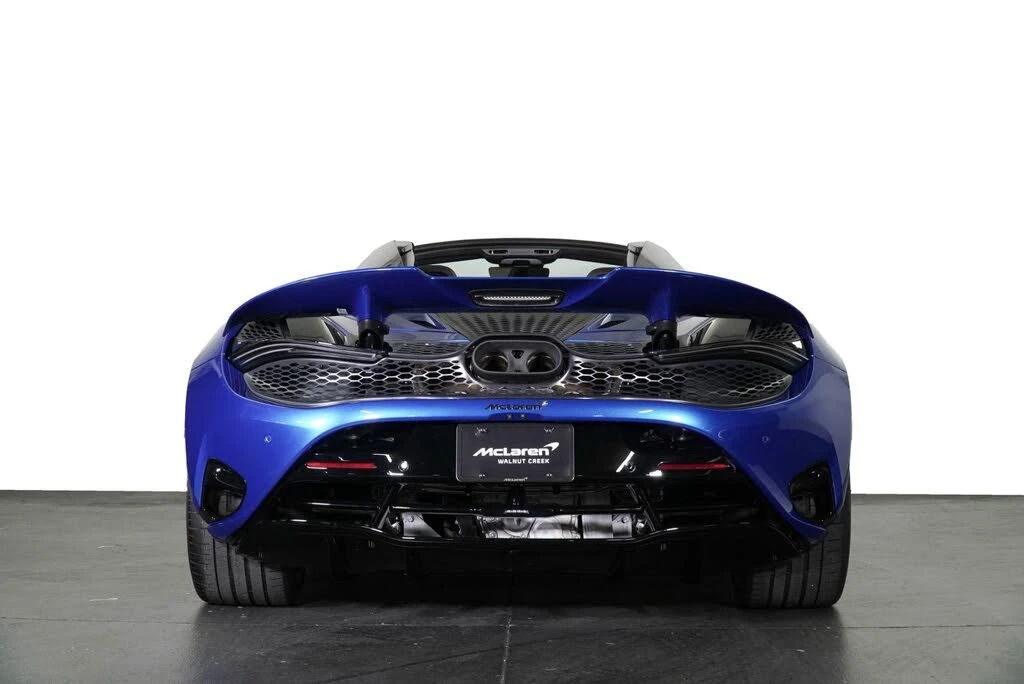 2026 McLaren 750S Spider - Image 29 of 31