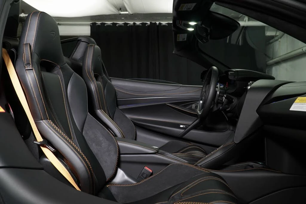 2026 McLaren 750S Spider - Image 12 of 31