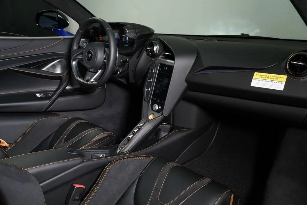2026 McLaren 750S Spider - Image 20 of 31