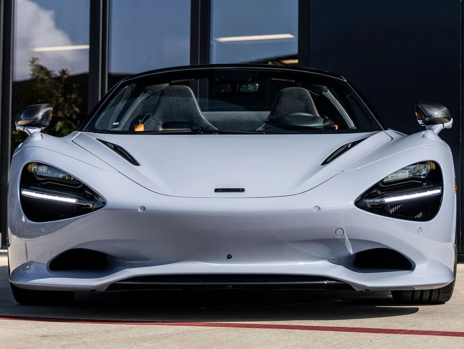 2026 McLaren 750S Spider - Image 5 of 31