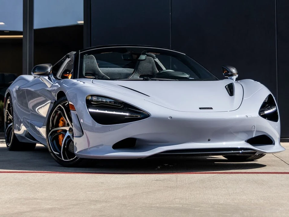 2026 McLaren 750S Spider - Image 3 of 31