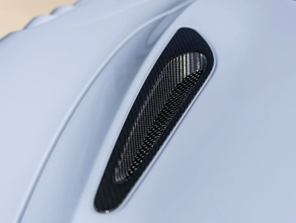 2026 McLaren 750S Spider - Image 21 of 31
