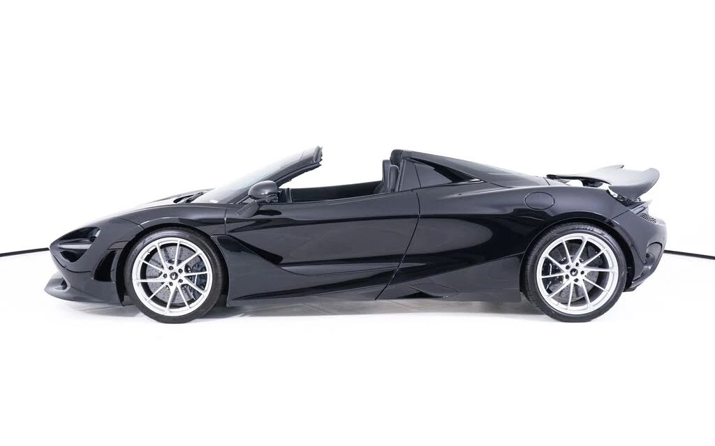 2026 McLaren 750S Spider - Image 2 of 28