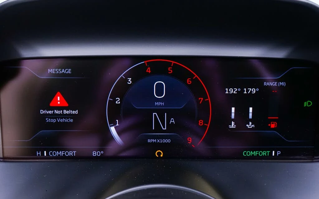 2026 McLaren 750S Spider - Image 21 of 28