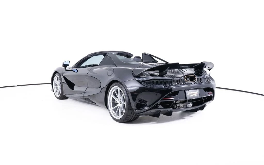 2026 McLaren 750S Spider - Image 4 of 28