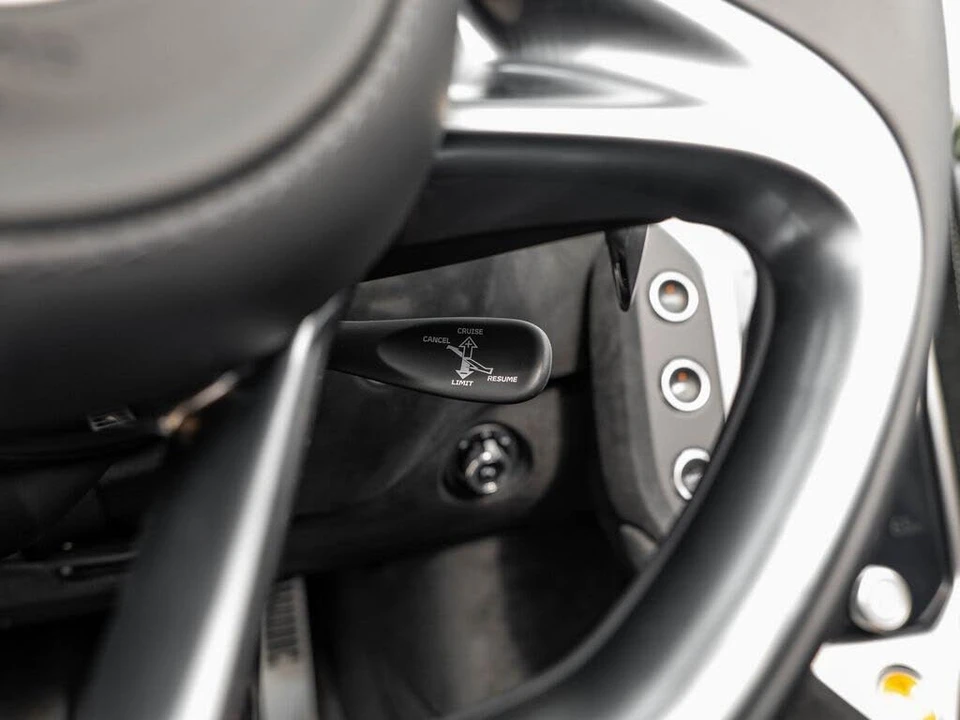2026 McLaren 750S Spider - Image 31 of 31