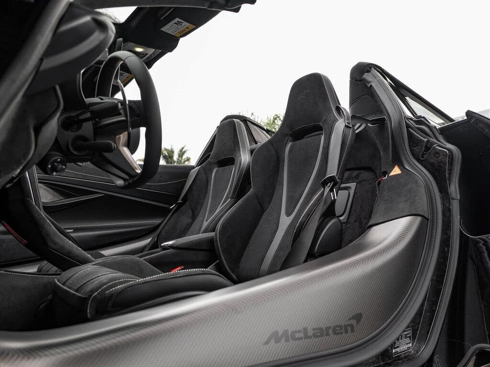 2026 McLaren 750S Spider - Image 25 of 31