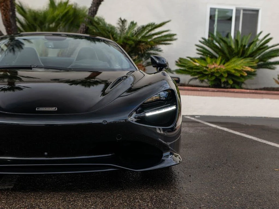 2026 McLaren 750S Spider - Image 6 of 31