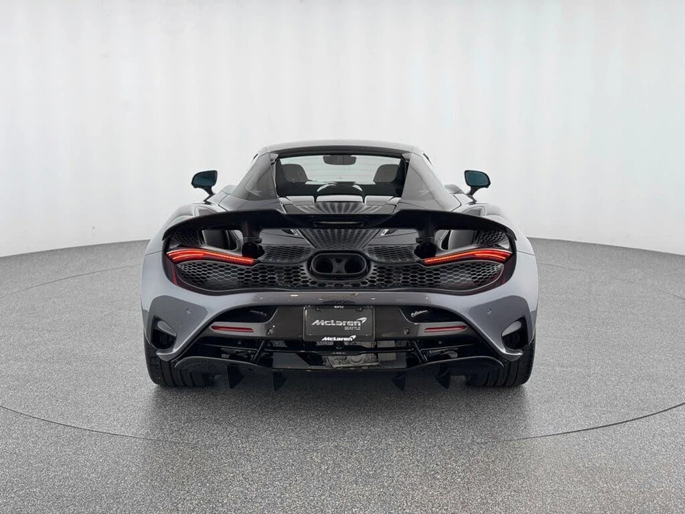 2026 McLaren 750S Spider - Image 4 of 31
