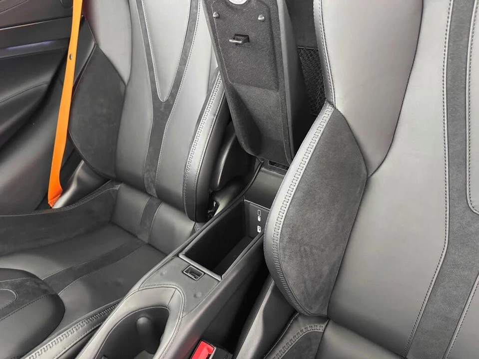 2026 McLaren 750S Spider - Image 22 of 31