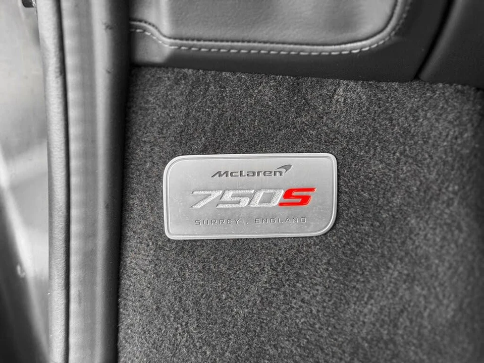 2026 McLaren 750S Spider - Image 18 of 31