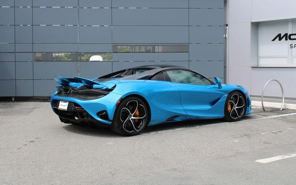 2026 McLaren 750S Spider - Image 2 of 31