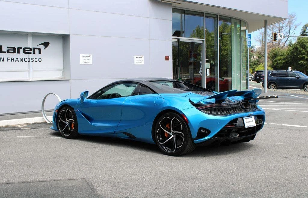 2026 McLaren 750S Spider - Image 22 of 31
