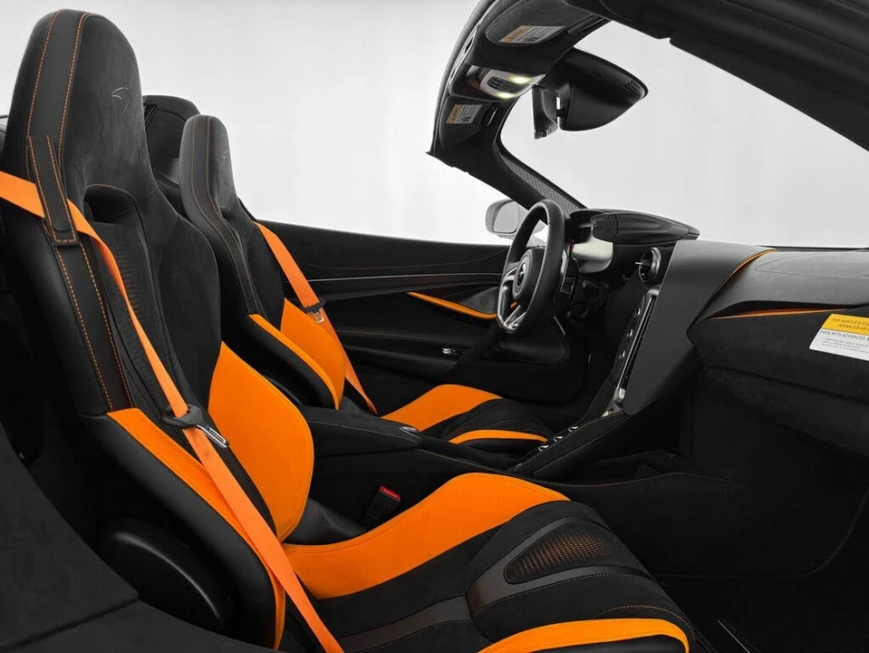 2026 McLaren 750S Spider - Image 24 of 31