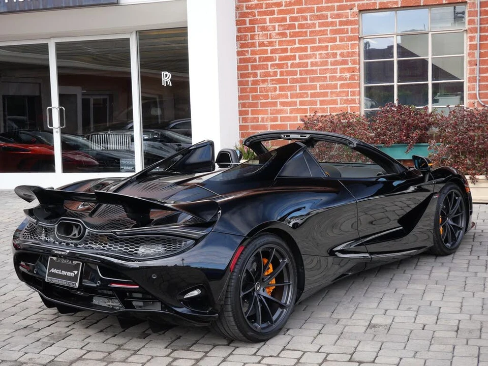2026 McLaren 750S Spider - Image 4 of 31