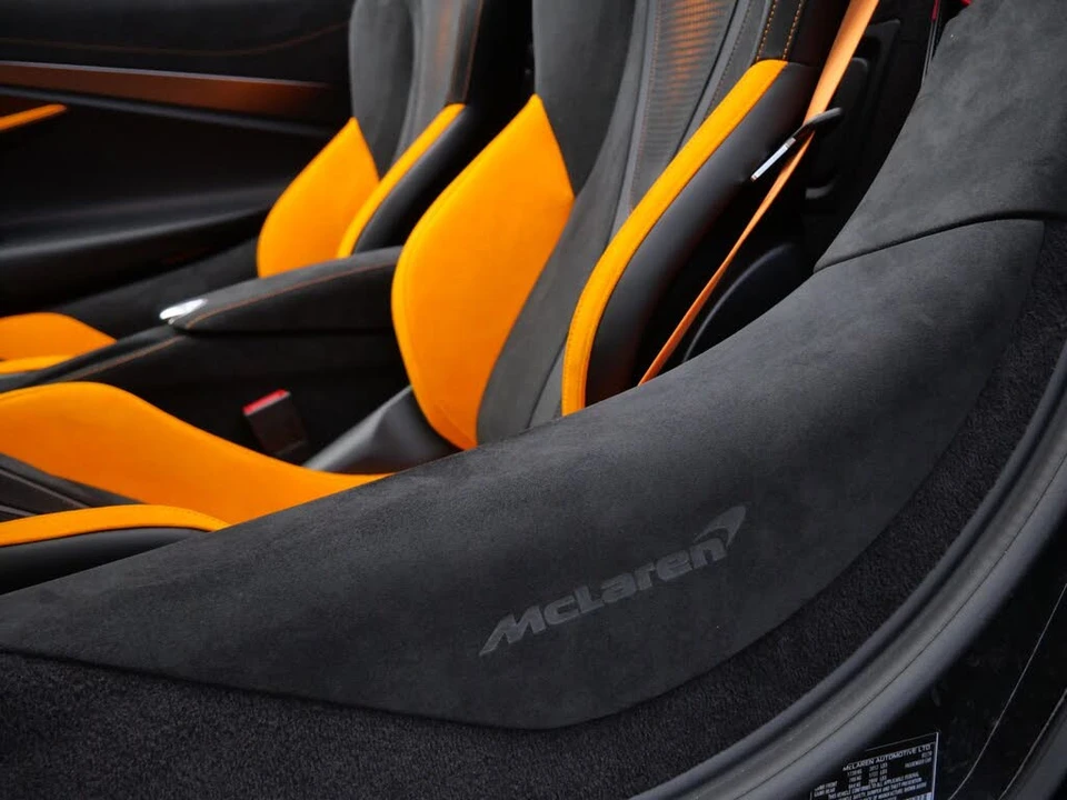 2026 McLaren 750S Spider - Image 28 of 31