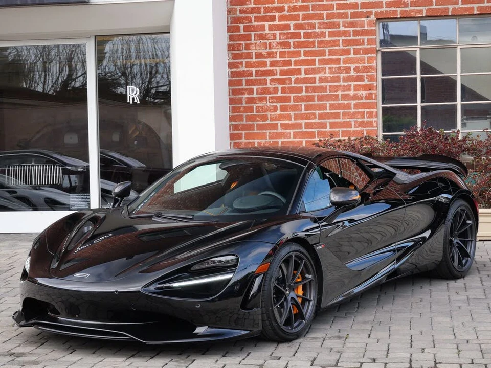 2026 McLaren 750S Spider - Image 22 of 31
