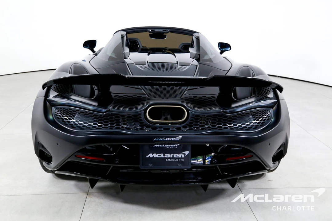 2026 McLaren 750S Spider - Image 9 of 12