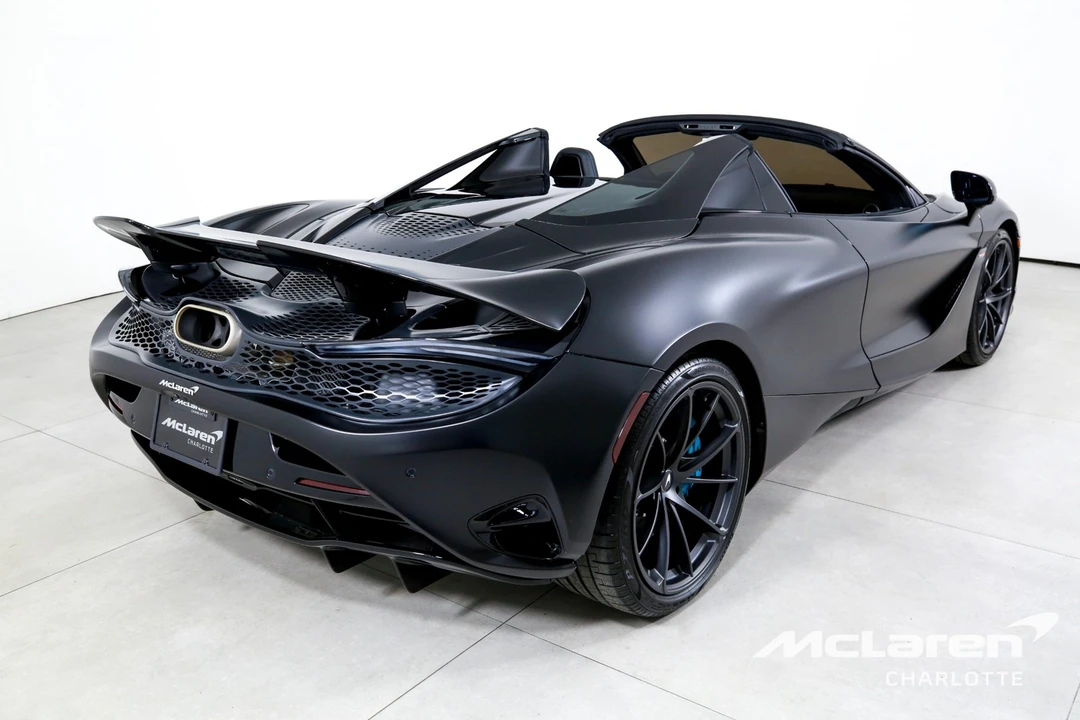 2026 McLaren 750S Spider - Image 10 of 12