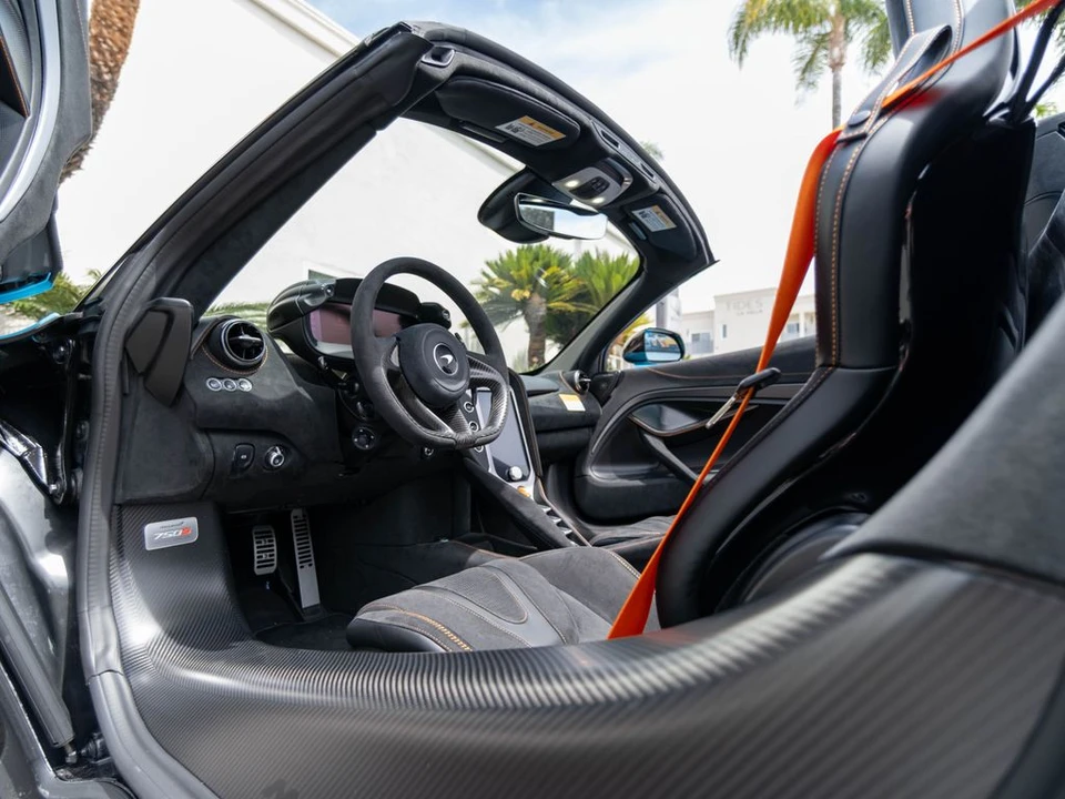 2026 McLaren 750S Spider - Image 8 of 31