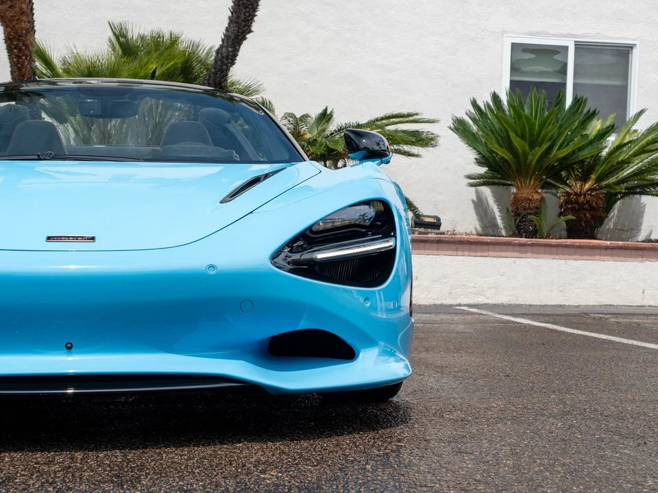 2026 McLaren 750S Spider - Image 29 of 31