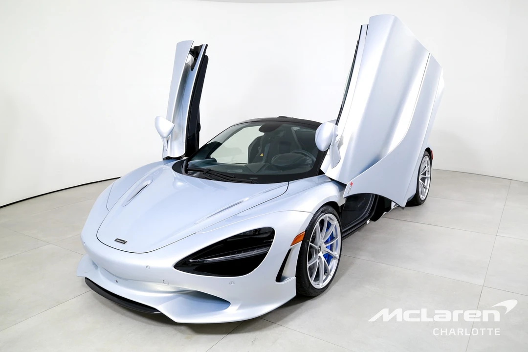2026 McLaren 750S Spider - Image 6 of 31