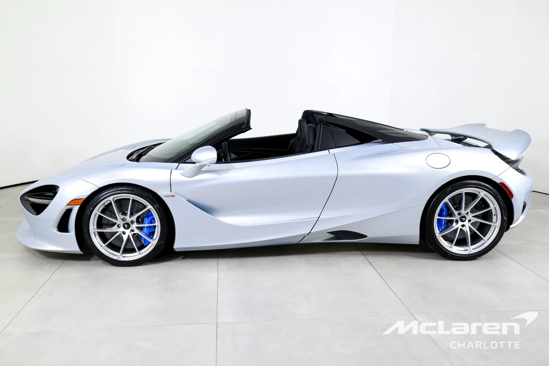 2026 McLaren 750S Spider - Image 7 of 31